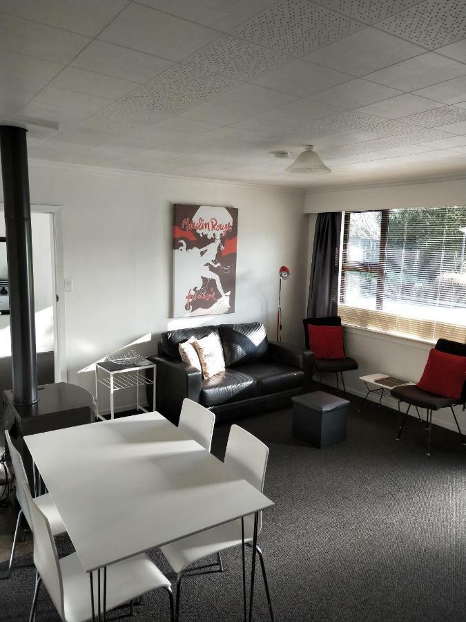 Clyde Apartments Luaran gambar
