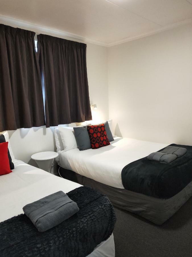 Clyde Apartments Luaran gambar